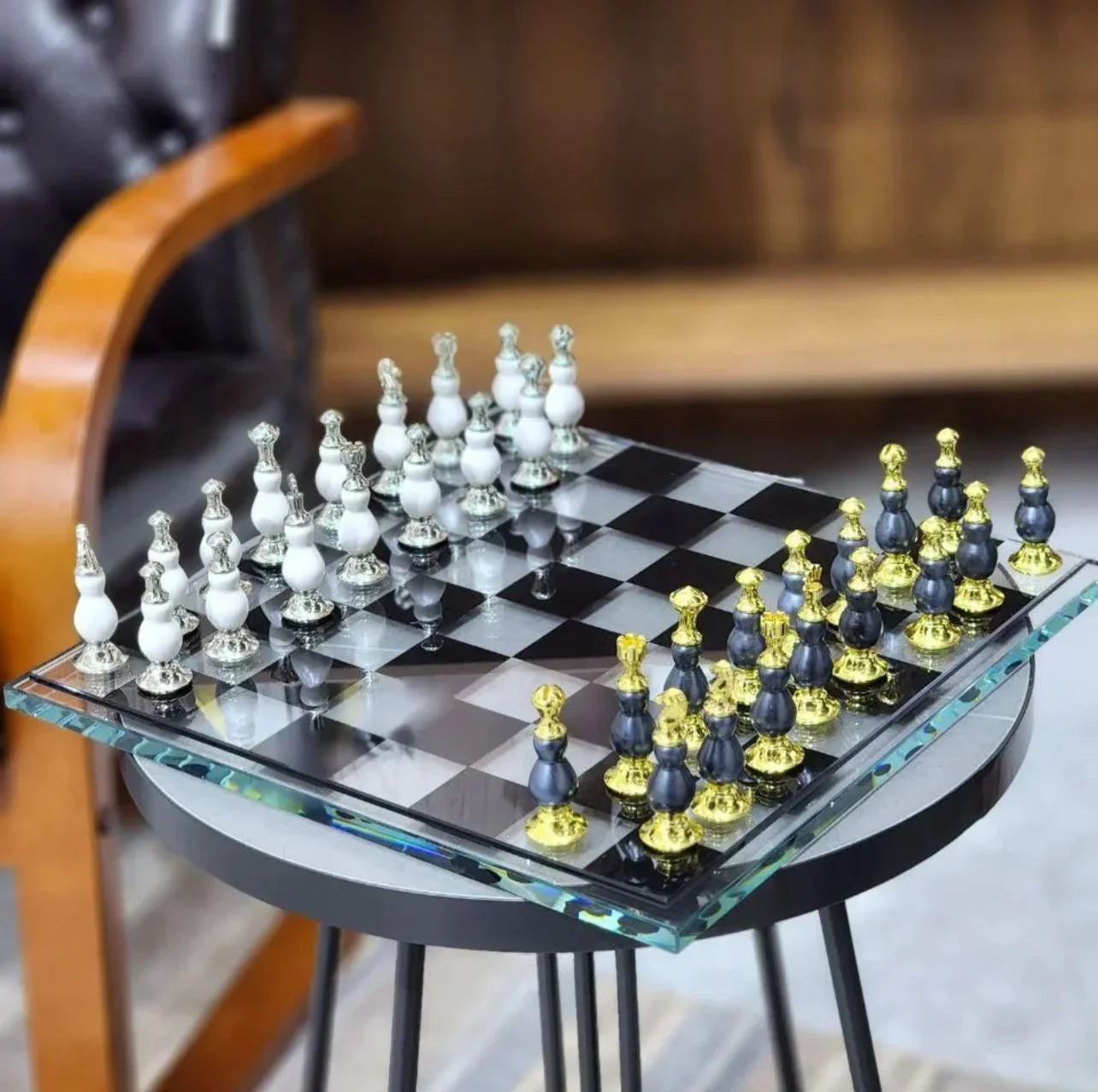 Glass Edge Chess Set